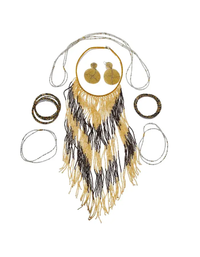 Grande Parure Artisanale en Perles – Collier à Franges, Boucles, Bracelets, Chevillères & Chaîne de Taille (Or & Brun)