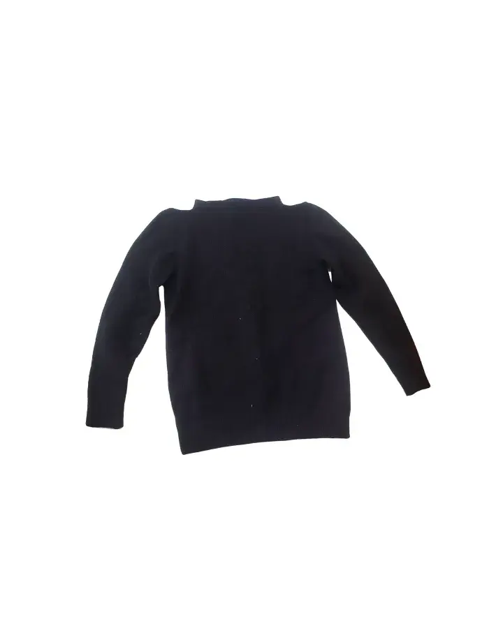 Pull Adulte Noir Fait Main – Élégance Minimaliste__