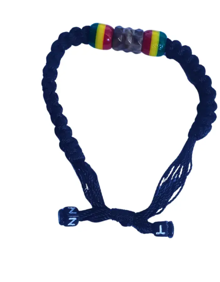 Bracelet Tressé Bleu avec Perles Rasta – Ajustable et Fait Main